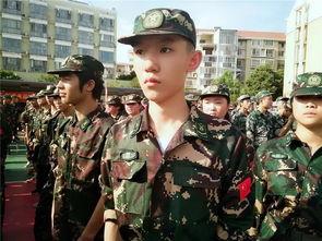 吃瓜视频军训,吃瓜群众围观青春热血