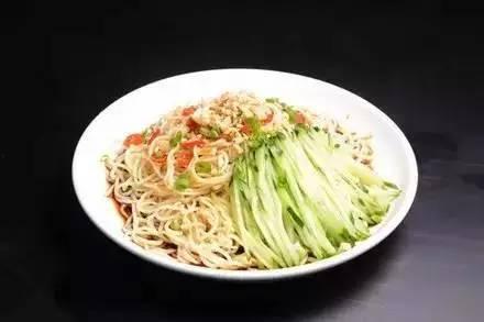 佛手瓜可以拌面吃,清新口感，养生美味新选择