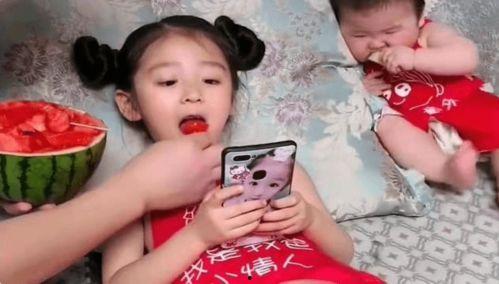 爸妈吃儿子瓜,揭秘家庭温馨趣事